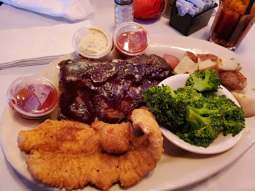 The Fish Market of Maryland Bar & Grill Restaurant photo 8