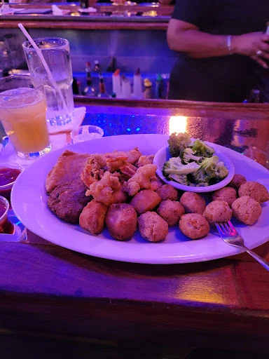 The Fish Market of Maryland Bar & Grill Restaurant photo 6